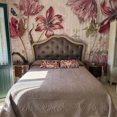 Hostal Boutique Puerta Del Sol Torrelavega Exterior photo