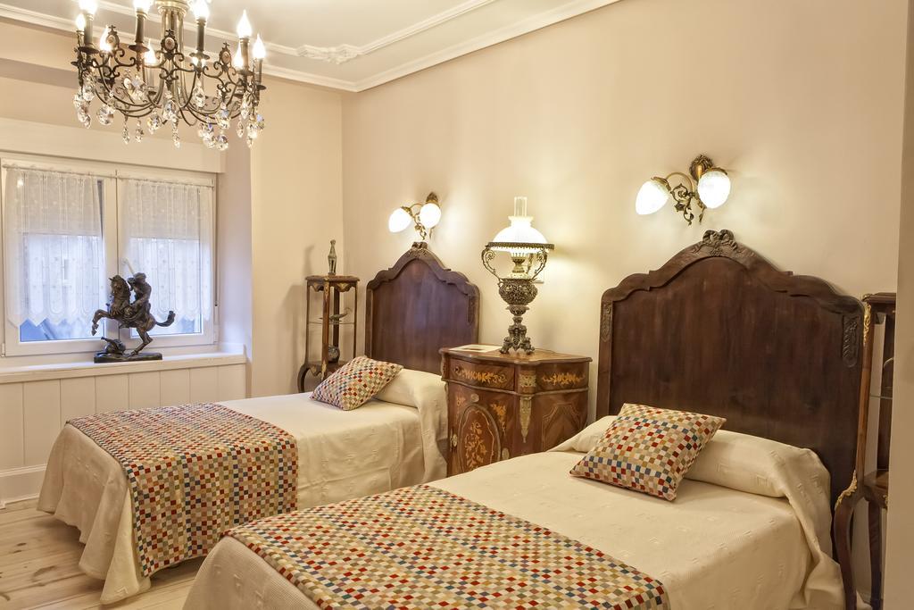Boutique Puerta Del Sol Gasthof Torrelavega